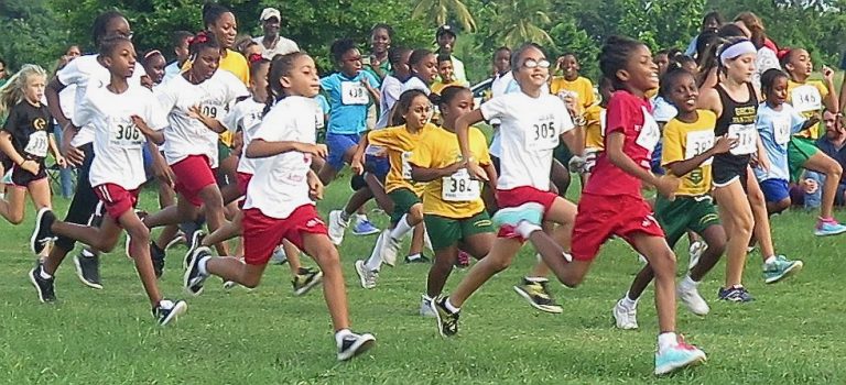 Young Runners Flock to Opener of STX Cross Country Series