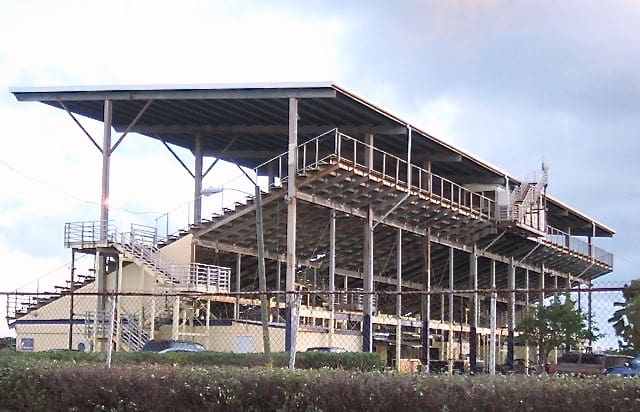 Details Stall Resumption of Horse Racing