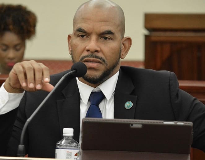 Public Works Promises to Fix Roads
