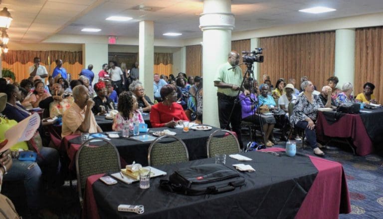 Group Encourages Airbnb Hosting Territory Wide