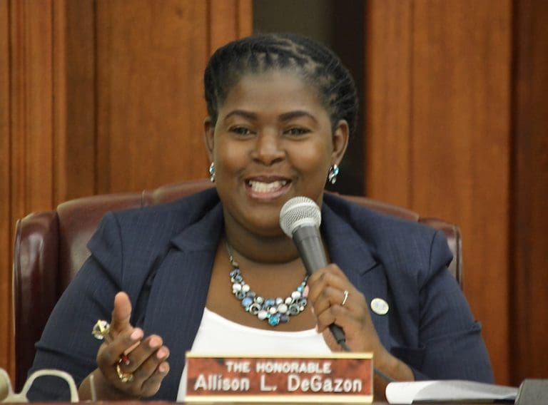 Panel OKs Bill to Aid Minority and Women-Owned Businesses