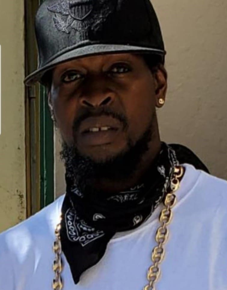 Cedric D. Henry Dies at 32