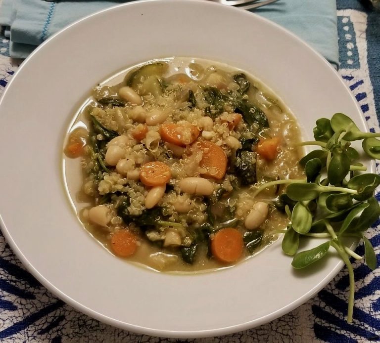 Cooking in the Time of Corona – Simple White Bean Soup With Spinach