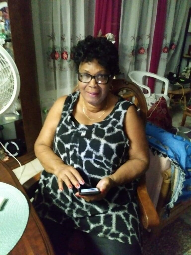 Cecile Phillip Thomas Lynch Dies