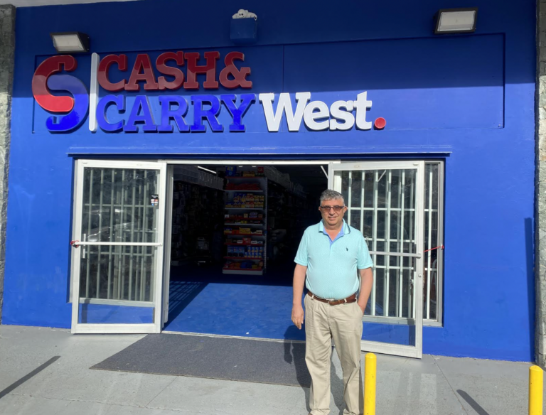 Cash & Carry Opens a New Location in Town