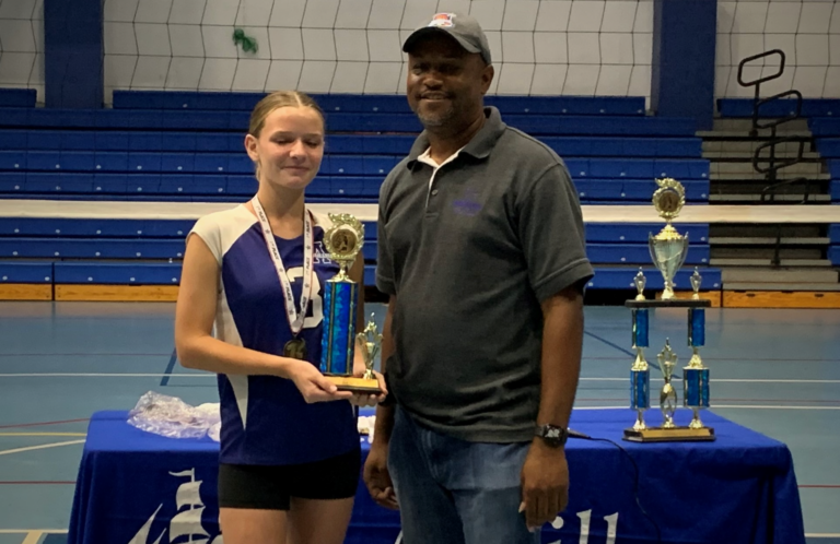 Hurricanes and Barracudas Claim Titles at Antilles School JV / Middle School Volleyball Tournament