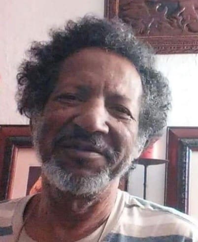 Manuel Mercado Dies
