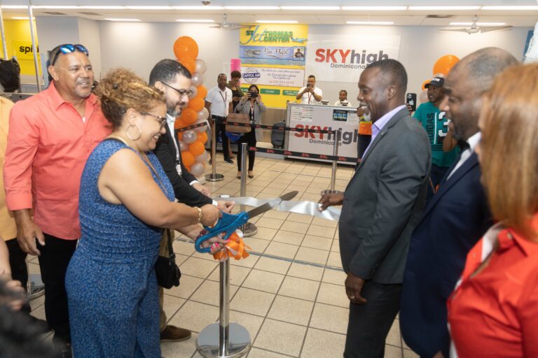 Officials Welcome Sky High Dominicana’s Inaugural Flight to St. Thomas