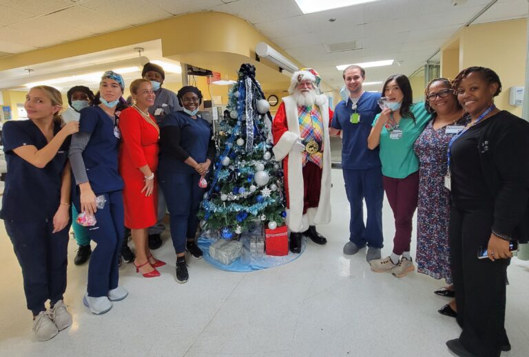 Photo Focus: Santa Touches Down at RLSH for the First Time in Years