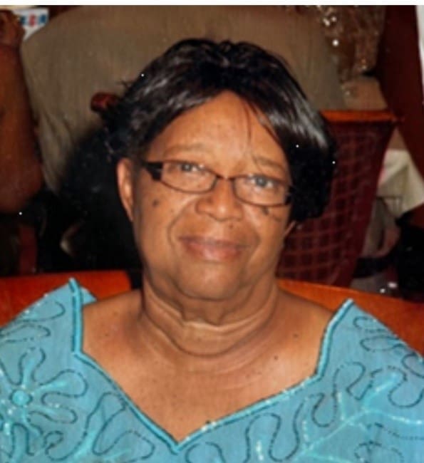 Marietta Stephens Dies