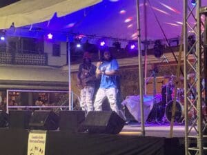Shaw rallies the crowd with dance moves and lyrics. (Source photo by Joshua Crawford Barry)