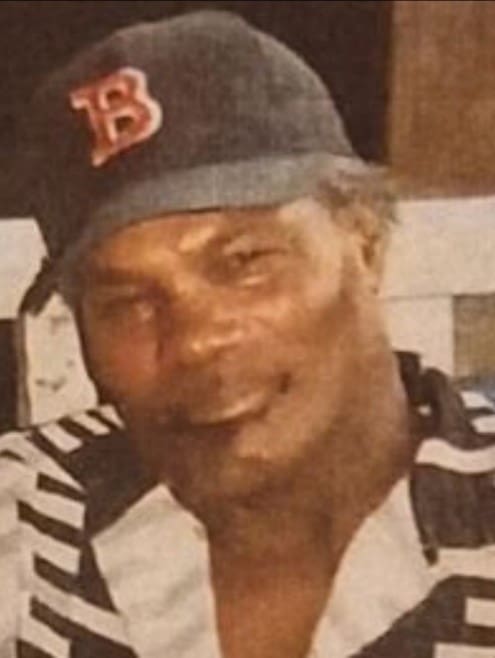 Leander Smith Dies at 80