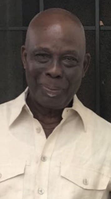 Dennisson R. Stewart Dies at 82