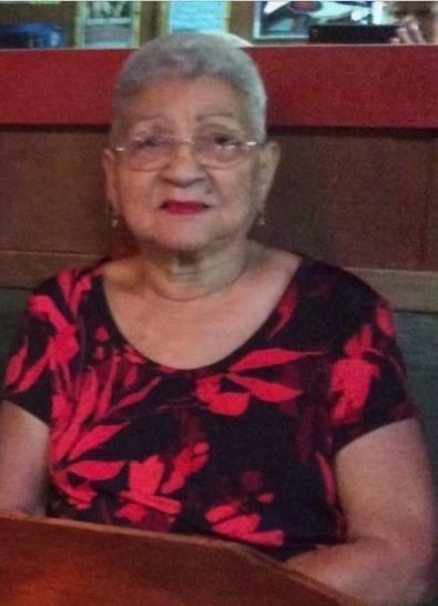 Julia Colón Claxton Dies at 87