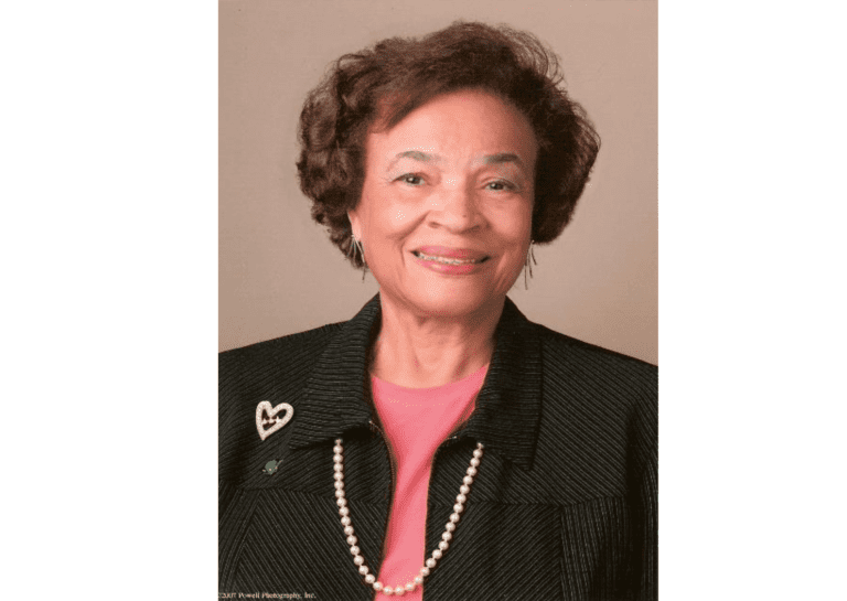 Frances Elizabeth Moore Moorhead Molloy Dies at 88