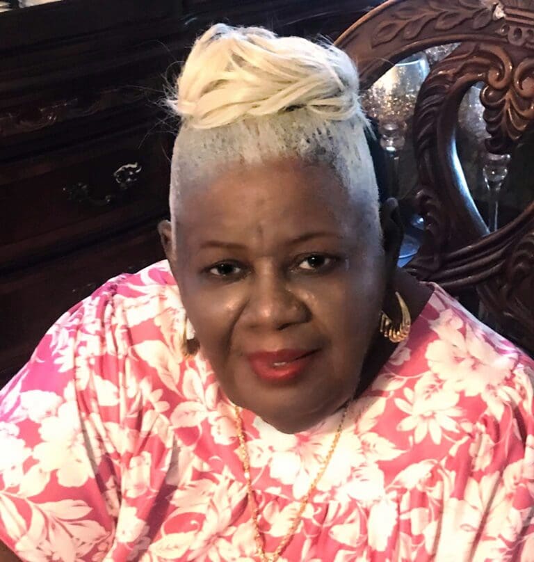 Hulda Peters Dies at 86