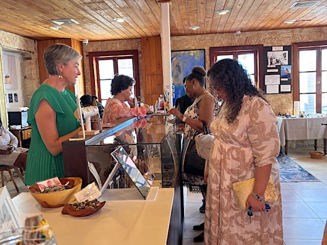 Joyia Jewelry Expands into New Larger Space