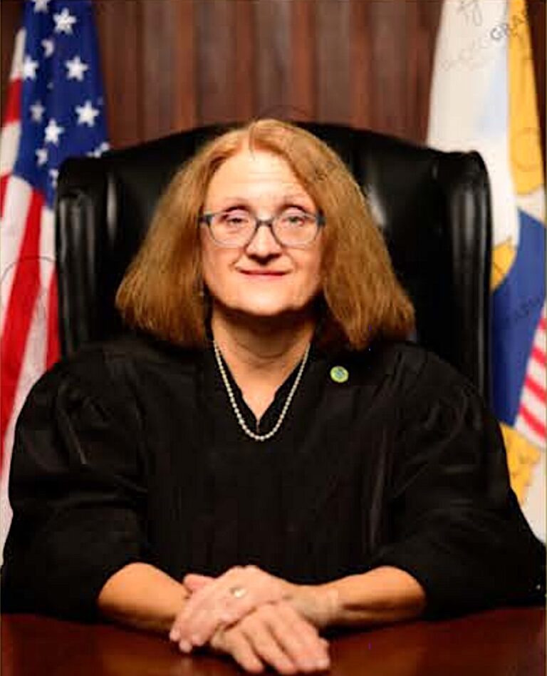 Court Clerk Claims Attack By ‘Irate’ Judge