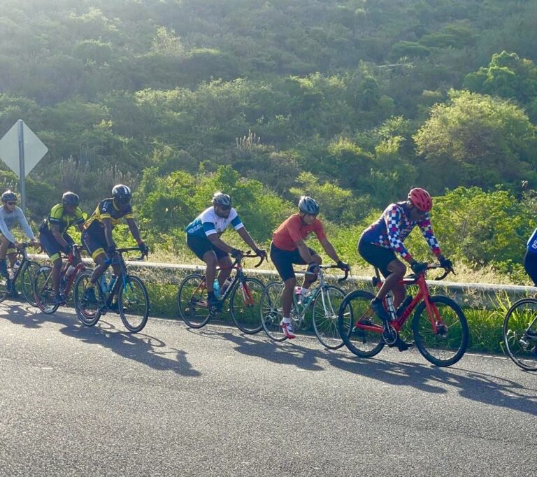 Cyclists Brave Heat and Hills at VI Road Race Championship