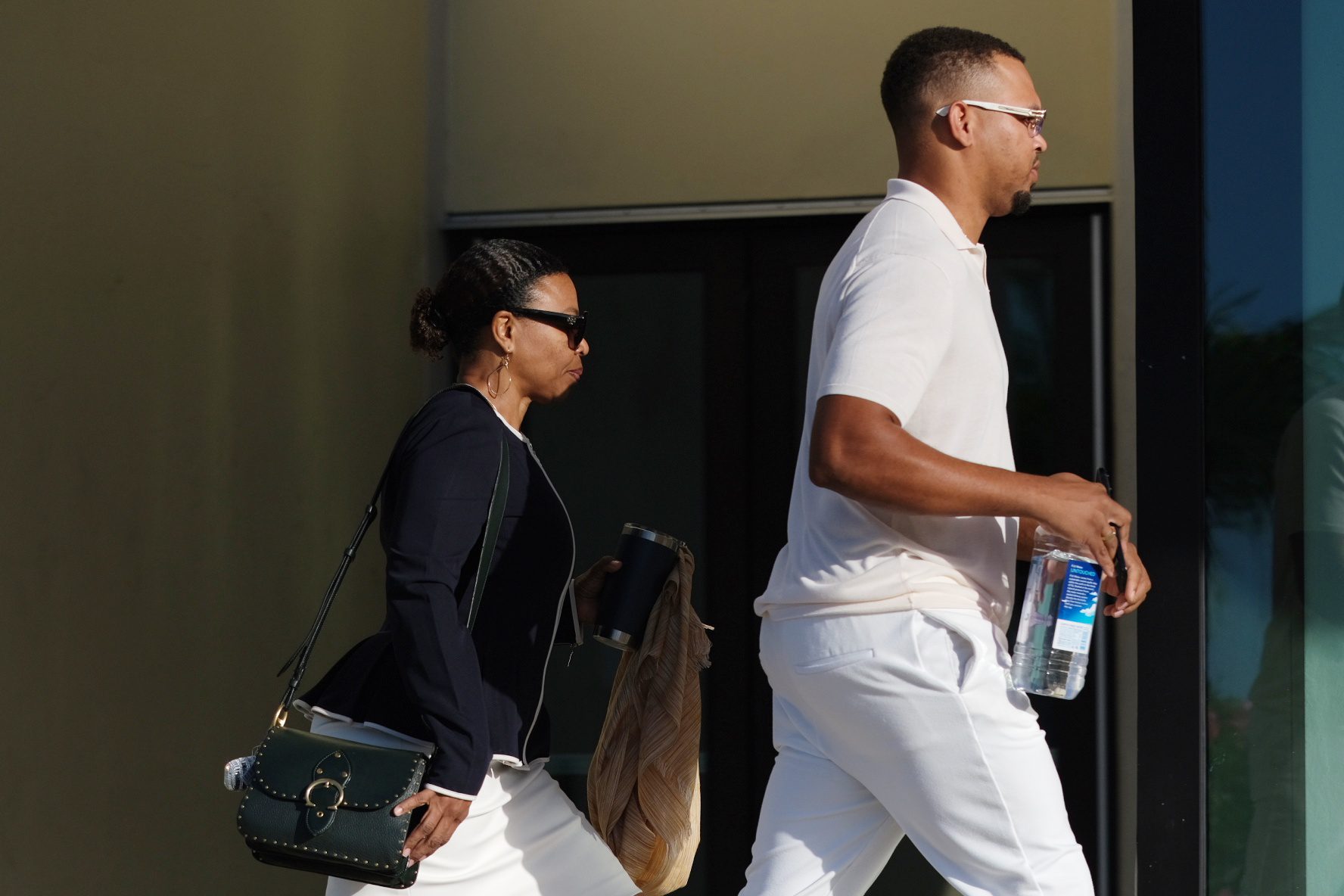 Jenifer O'Neal arrives at federal court on St. Thomas Thursday morning, hours before a jury found her and co-defendant Ray Martinez guilty of bribery and wire fraud charges. (Source photo by Kit MacAvoy)
