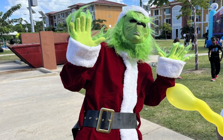 Photo Focus: Christmas Holiday Fun Day at Walter IM Hodge Pavilion