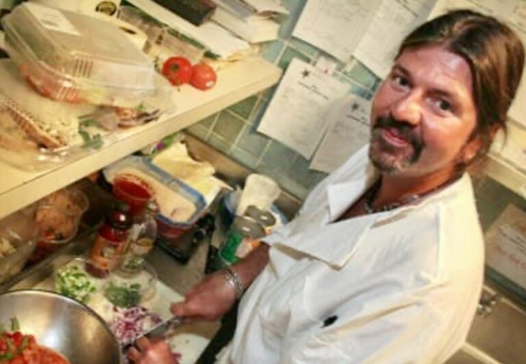 Theodore Robinson Dies at 63