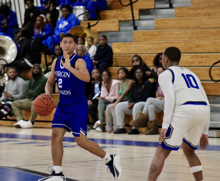 Rodgers Shines in Buccaneers 84-81 Victory