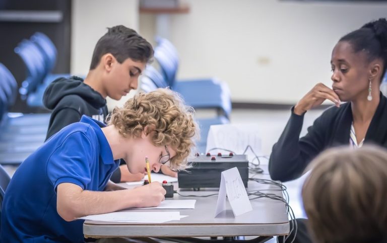 VIDE Announces 2026 District MATHCOUNTS Competitions Territory-Wide 