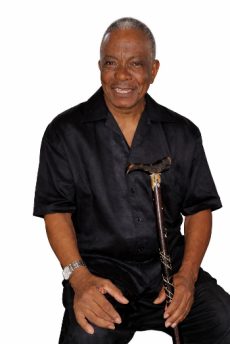 Roy Simmonds Dies at 73