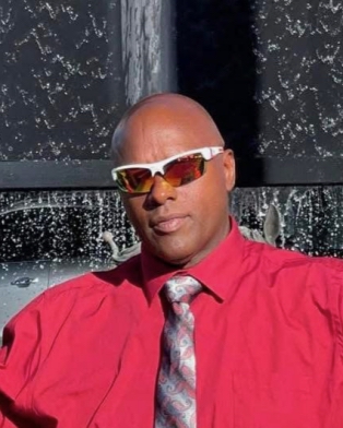 Carmelo Martinez Dies at 56