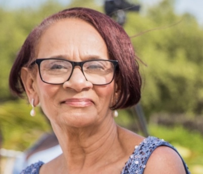 Esmeraldita Coto Dies at 72